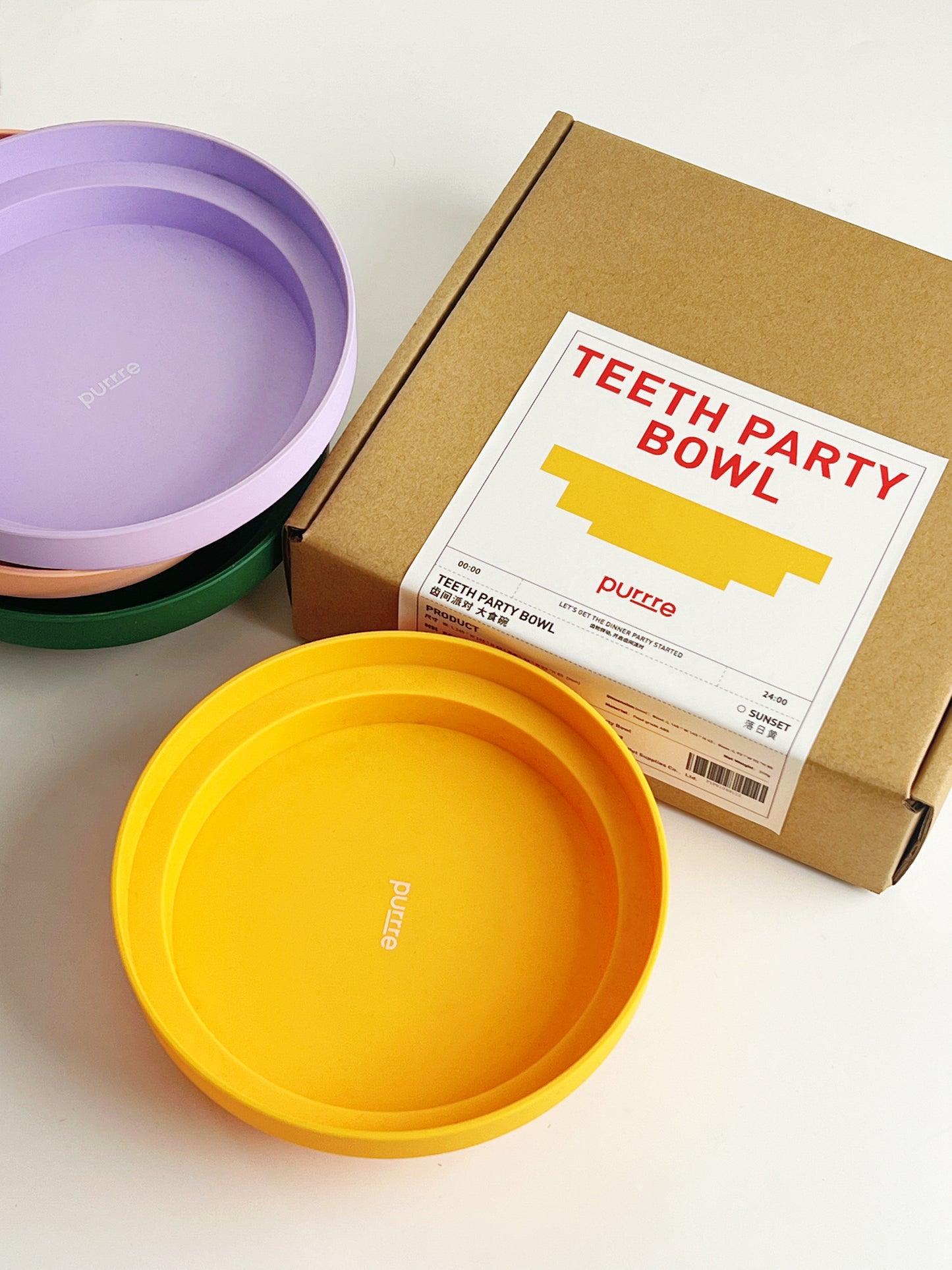 Teeth Party Elevated Feeders