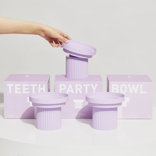 Teeth Party Elevated Feeders